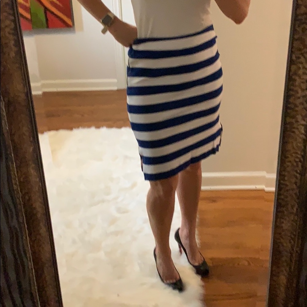 Banana Republic side zip skirt size 8